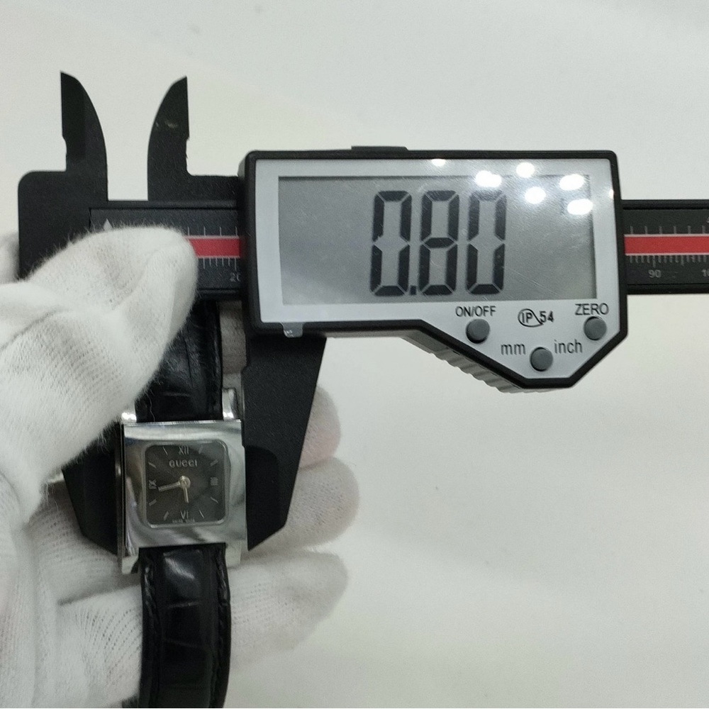 Gucci Silver and Black Leather Watch - Picture 9 of 9